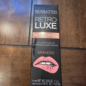 Revolution Grandee Lip Kit in Matte Bundle